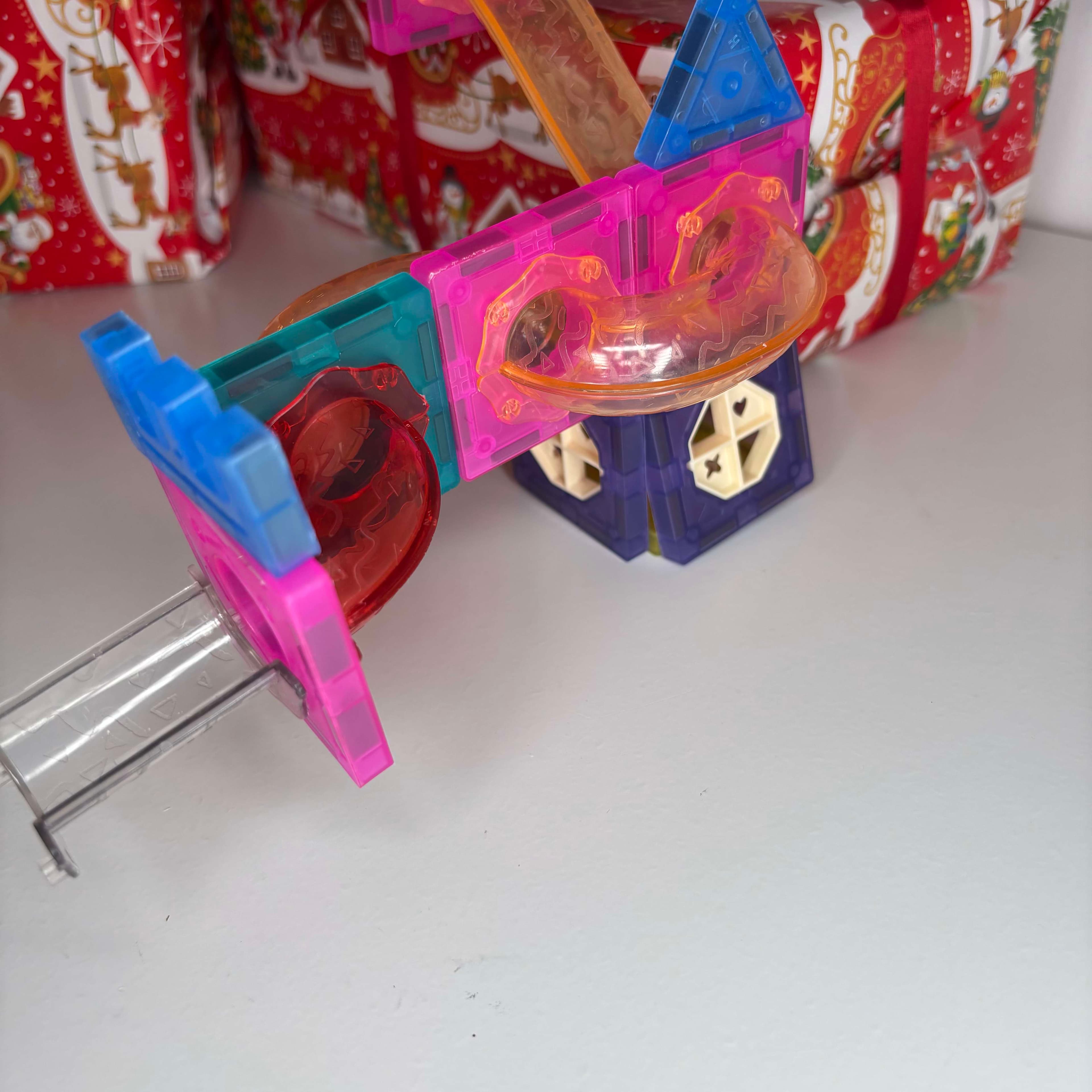 MagnetiRoll 3D – Kreatywny Tor Kulkowy dla Dzieci
