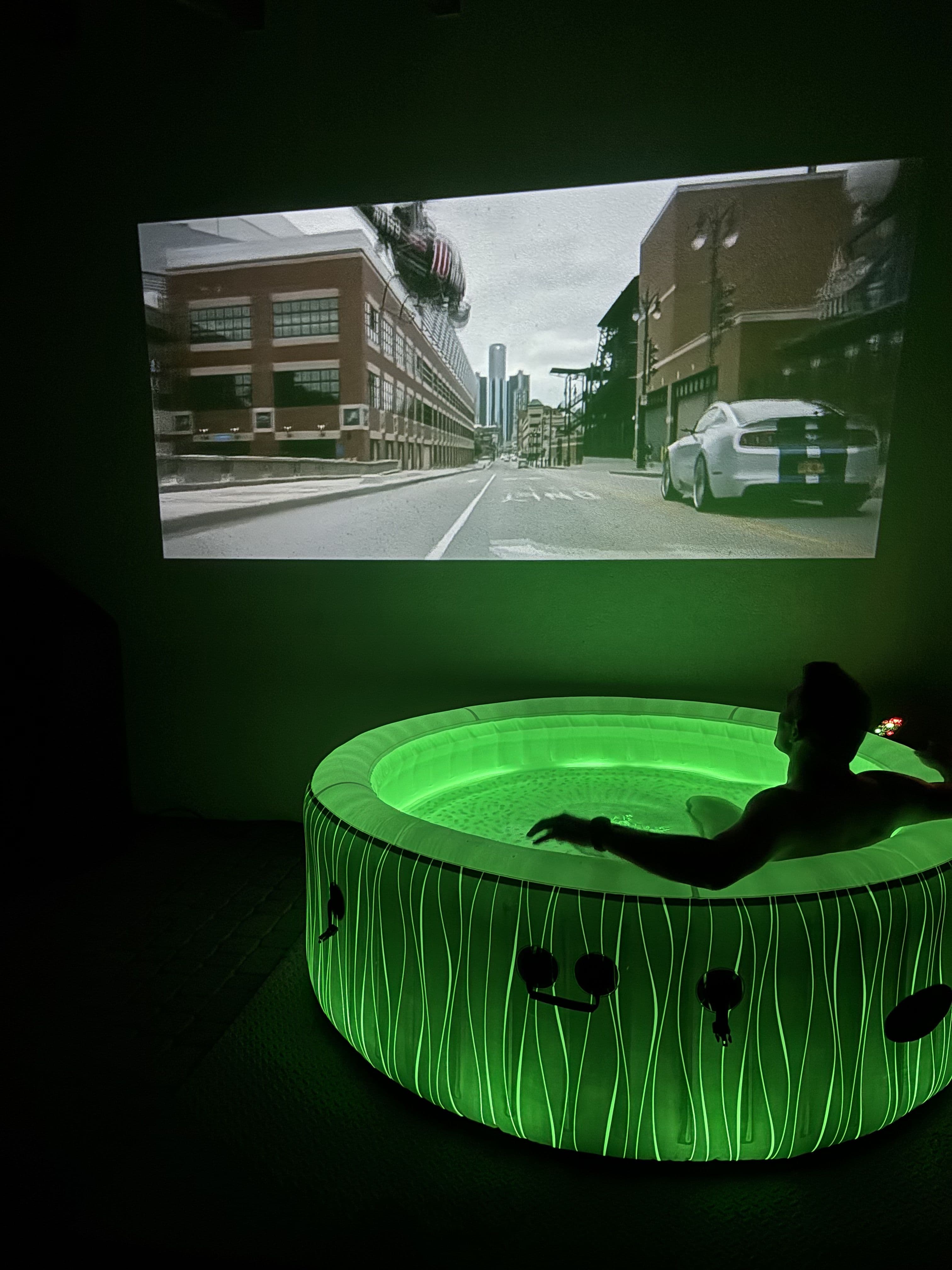 Dmuchane Jacuzzi Ogrodowe - Twój przydomowy luksus - Oświetlenie LED i poduszki GRATIS
